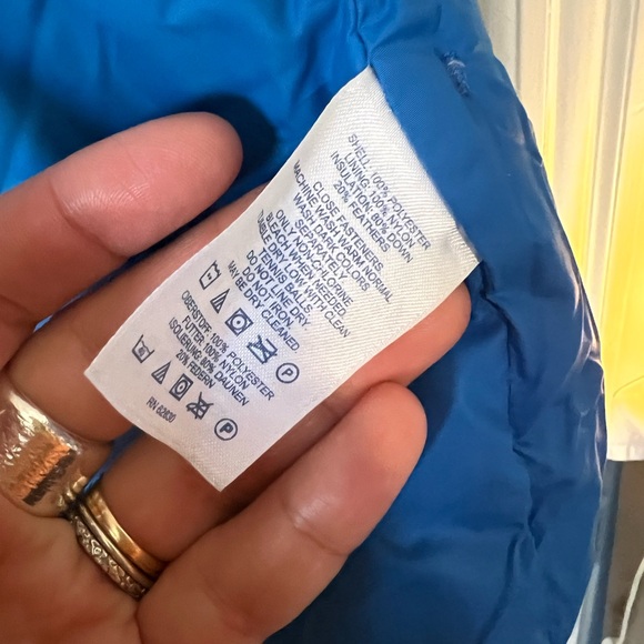 LANDS END BLUE AND WHITE PLAID PUFFER VEST WM SIZE MD - Picture 3 of 4